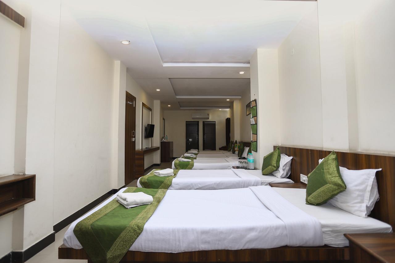Hotel Ashoka Palace Udždžain Exteriér fotografie